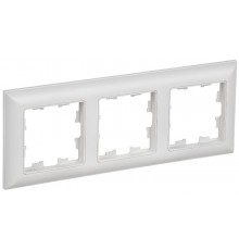 BRITE Рамка 3-местная РУ-3-БрАБ арктический белый/белый   BR-M32-12-K91  IEK