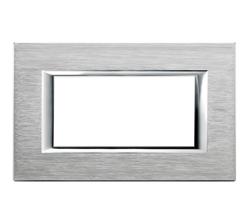 Axolute декоративные накладки прямоугольной формы, анодированные, цвет хром, на 4 модуля  HA4804CR  Legrand