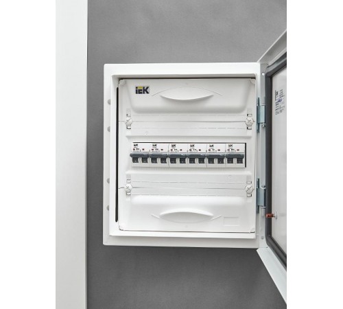 Выключатель автоматический двухполюсный M06N 2P C 16А 6кА ARMAT  AR-M06N-2-C016  IEK