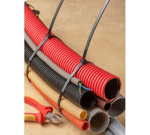 Хомут нейлоновый ЧЕРНЫЙ 8,2х650 (уп./100шт) EKF PROxima  plc-cb-8.2x650  EKF