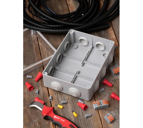 Коробка распределительная КМР-050-042пк пылевлагозащищенная, 10 мембранных вводов, уплотнительный шнур, прозрачная крышка (190х140х70) EKF PROxima  p