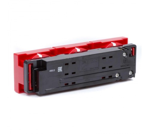 Тройная розетка Viva красная  45013  DKC