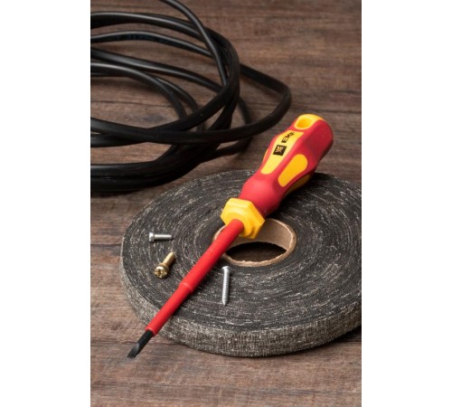 Отвертка Master SL4x100 мм 1000В EKF Basicsl-4-100-mas-inEKF