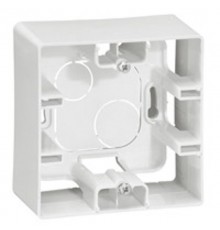 Etika Белый Коробка 1-ая накладной монтаж  672510  Legrand