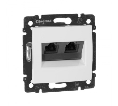 Valena Белый Розетка комп(RJ45) 2-ая 5 кат UTP  774231  Legrand