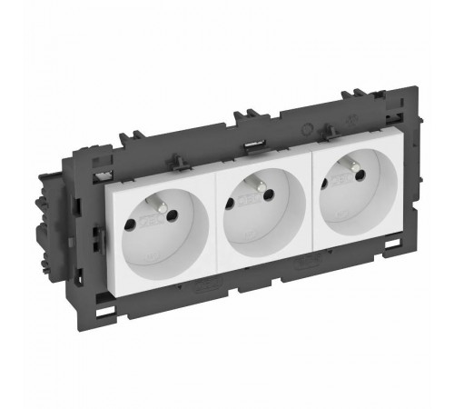 Розетка тройная 0° Modul45connect франц. стандарт, 250 В, 16A (белый) (STD-F0C8 RW3)  6120642  OBO Bettermann