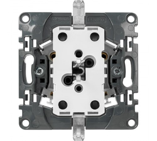 Valena Мех IN'MATIC Розетка 2-ная с/з, со шторками, безвинт. зажим  753031  Legrand