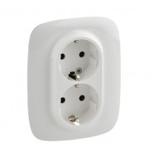 Valena ALLURE DIY Белый Розетка 2-ая с/з с защитными шторками, безвинт.зажим  753726  Legrand