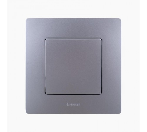 Etika Алюминий Переключатель перекрёстный 1-клавишный10АХ винтовые зажимы   672449  Legrand