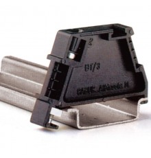 BT/3, торцевой упор  ZBT003-RET  DKC