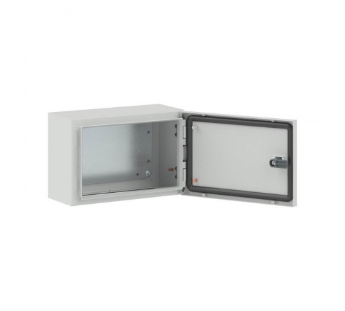 Шкаф навесной CE 200 х 300 х 150мм IP66  R5CE0231  DKC - ( замена на код R5STE0231 )