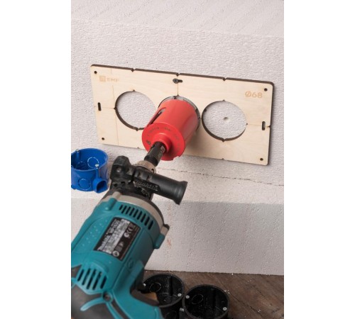 Шаблон для подрозетников c 3 отв. диам. 68 мм EKF Expert  sh-d68-3  EKF