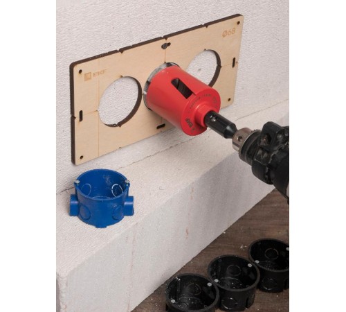 Шаблон для подрозетников c 3 отв. диам. 68 мм EKF Expert  sh-d68-3  EKF