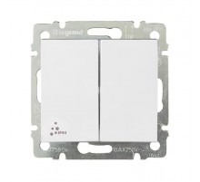 Valena Белый Переключатель 2-клавишный IP44  770098  Legrand