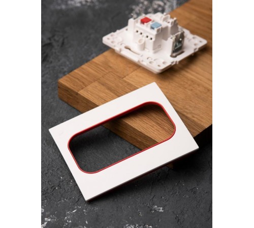 Стокгольм Рамка для розетки 2-местная белая с линией цвета красный PROxima  EYM-G-304-20  EKF