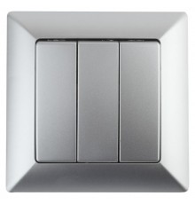 4-106-03 Intro Выключатель тройной, 10А-250В, СУ, Solo, алюминий  Б0043300  Intro