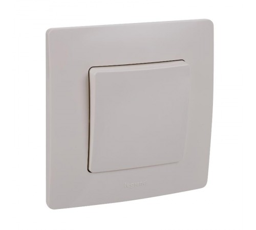 Etika Слоновая кость Переключатель перекрёстный 1-клавишный 10АХ винтовые зажимы   672349  Legrand