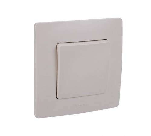 Etika Слоновая кость Переключатель перекрёстный 1-клавишный 10АХ винтовые зажимы   672349  Legrand
