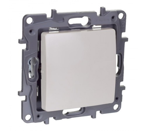 Etika Слоновая кость Переключатель перекрёстный 1-клавишный 10АХ винтовые зажимы   672349  Legrand