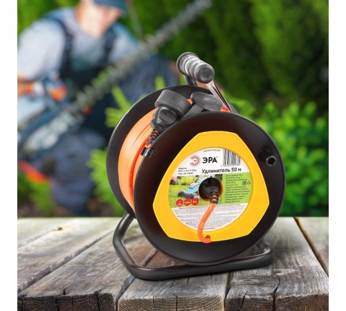 Удлинитель силовой ЭРА RPx-1-2x1.5-50m на п. катушке б/з 1 гн 50м ПВС 2x1.5  Б0046835  ЭРА