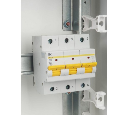 Выключатель автоматический трехполюсный ВА47-150 80А C 15кА KARAT  MVA50-3-080-C  IEK