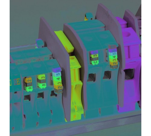 Держатель маркеров CAB 3 - для маркеров 0,15-1,5 и 0,5-1,5 мм  038392  Legrand