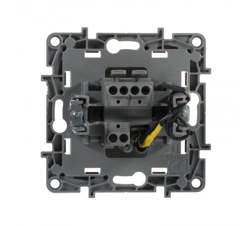 Etika Слоновая кость Выключатель 1-клавишный с подсветкой, 10А, винтовые клеммы  672303  Legrand