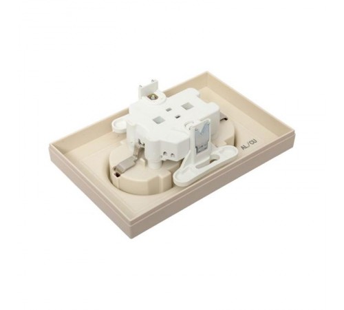 Механизм розетки двойной, 16А, с заземлением, без шторок, с рамкой, кремовый Эпика  UP1-SOI-210 EKF