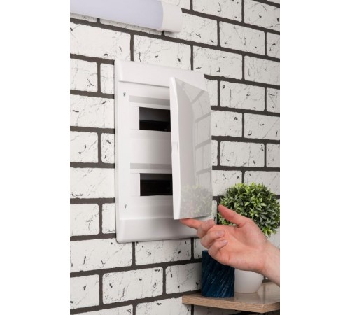 Щит распределительный встраиваемый ЩРВ-П-24 "SlimBox" белая дверца IP41 PROxima  sb-v-24w  EKF