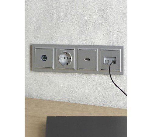 BRITE Рамка 4-ая РУ-4-БрА алюминий  BR-M42-K47  IEK