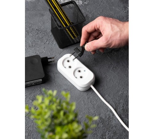 Удлинитель "Эксперт" 2 гнезда  5 метров 10А/2,2кВт без заземления ПВС 2х0,75  EKF PROximaUBA10-275-2-05EKF