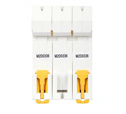 Выключатель автоматический трехполюсный M06N 3P D 3А 6кА ARMAT  AR-M06N-3-D003  IEK