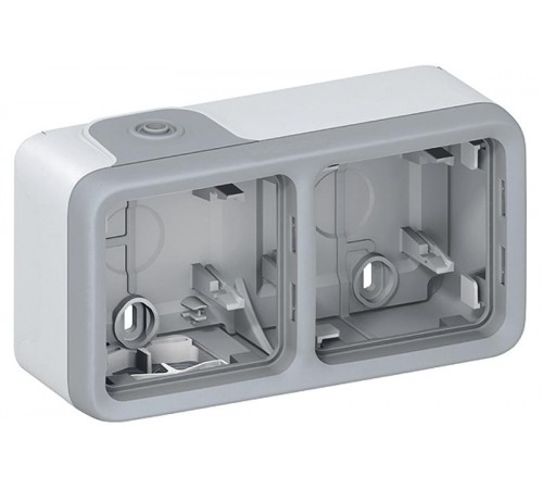 Plexo Серый Коробка 3-ая для наружного монтажа горизонтальная IP55  069680  Legrand