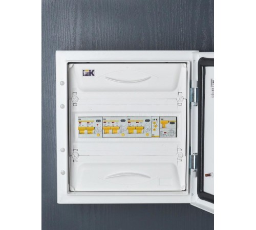 Выключатель автоматический дифференциального тока АВДТ 32 1п+N 40А C 100мА тип A  MAD22-5-040-C-100  IEK