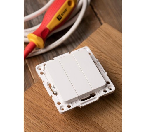 Стокгольм Механизм Выключателя 3-кл. 10А белый EKF PROxima  EYV10-024-10  EKF
