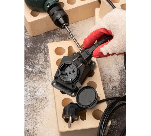 Розетка настенная с защитной крышкой каучуковая наклонная 230В 2P+PE 16A IP44 EKF PROximaRPS-019-16-230-44EKF