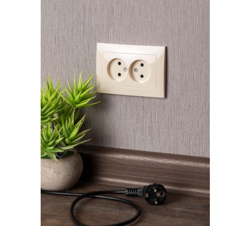 Валенсия розетка 2-местная б/з 10А кремовая с защ. штор. EKF PROxima   EWR10-102-20   EKF