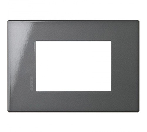 AXOLUTE Air рамка,итальянская модульность, 3 модуля, Антрацит  HW4803HS  Legrand