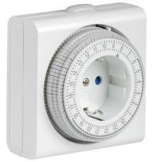 РТМ-3 Розетка-таймер механ. 15мин 24ч 96on/off 16А IP20  ERT-21-1-16-S-15-0-20-K01  IEK