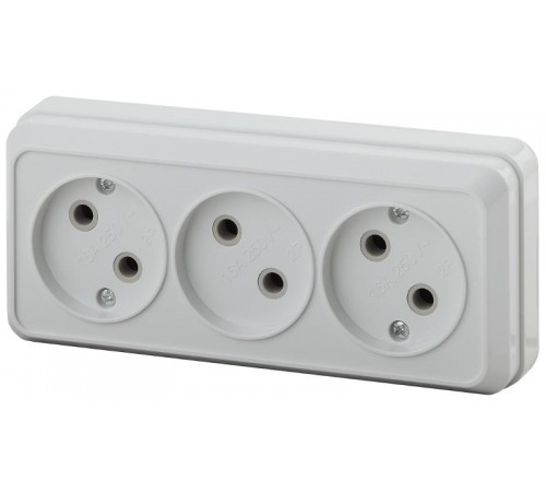 Розетка Intro Quadro 2-205-01 без заземления трехместная 3х2P, 16А-250В, IP20, ОУ, белый  Б0053809  Intro