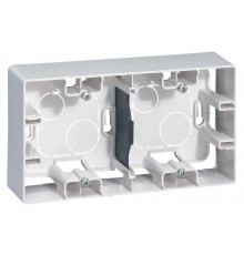 Etika Белый Коробка 2-ая накладной монтаж  672530  Legrand