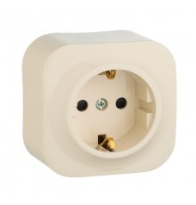 Quteo Слоновая кость Розетка с заземлением со шторками  782250  Legrand