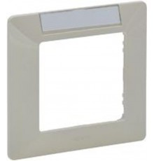 Etika Слоновая кость Рамка 1-ая с держателем для маркировки Слоновая кость  672516  Legrand