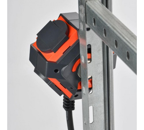 Удлинитель на магните У04В IP44 5м КГ 3х1,5мм2 16А  WYP30-16-04-05-ZKV  IEK