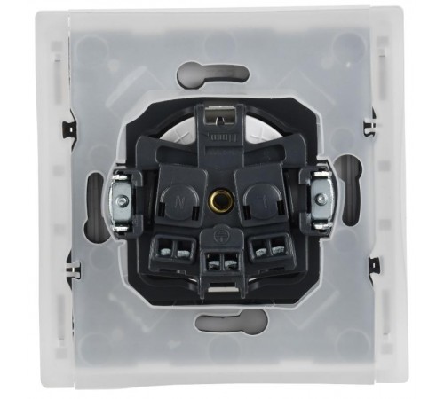 FORTE&PIANO Розетка с заземлением, со шторками, с крышкой в/к 16А IP44 FP421 ваниль  FP-R16-16-44-K10  IEK