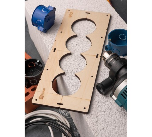 Шаблон для подрозетников c 4 отв. диам. 72 мм EKF Expert  sh-d72-4  EKF