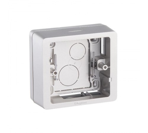 Celiane Титан Коробка для накладного монтажа 1-ая  080244  Legrand