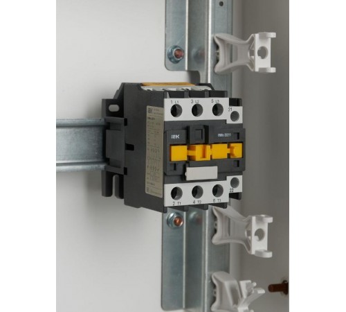 Контактор КМИе-23211 32А 110В/АС3 1НЗ  KKME21-032-110-01  GENERICA