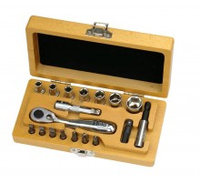 Набор головок и бит с трещоткой и держателем бит в деревянном кейсе, 18 шт  05771866  Felo