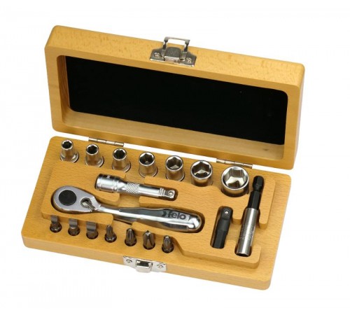Набор головок и бит с трещоткой и держателем бит в деревянном кейсе, 18 шт  05771866  Felo